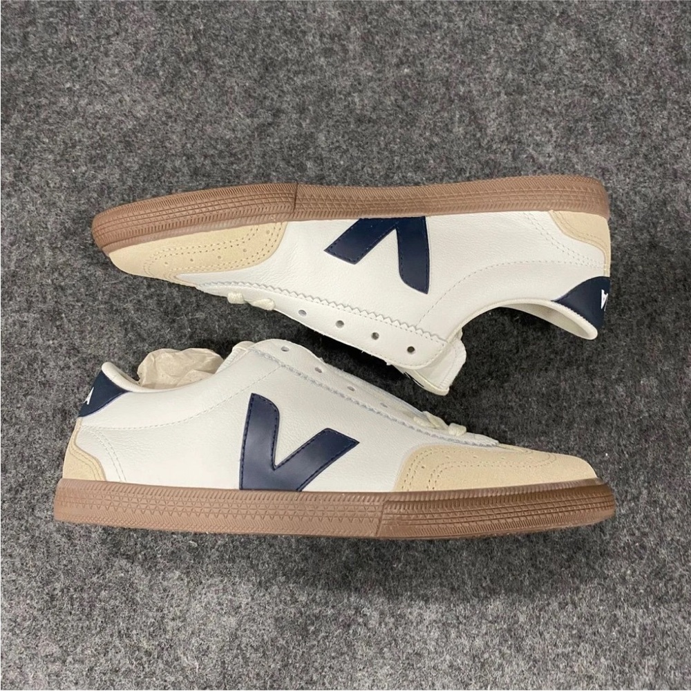 Veja White and Navy Sneakers, size 8